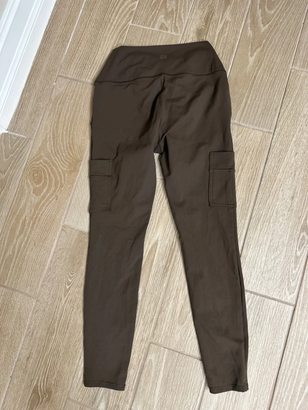 Avalanche High-Waist Brown Leggings
